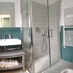 Maison Nana 4*