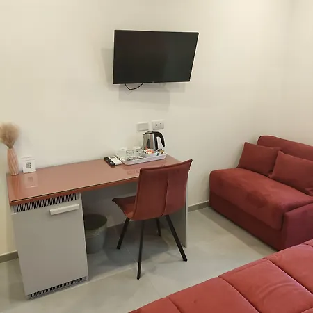 Bed & Breakfast Maison Nana 4*